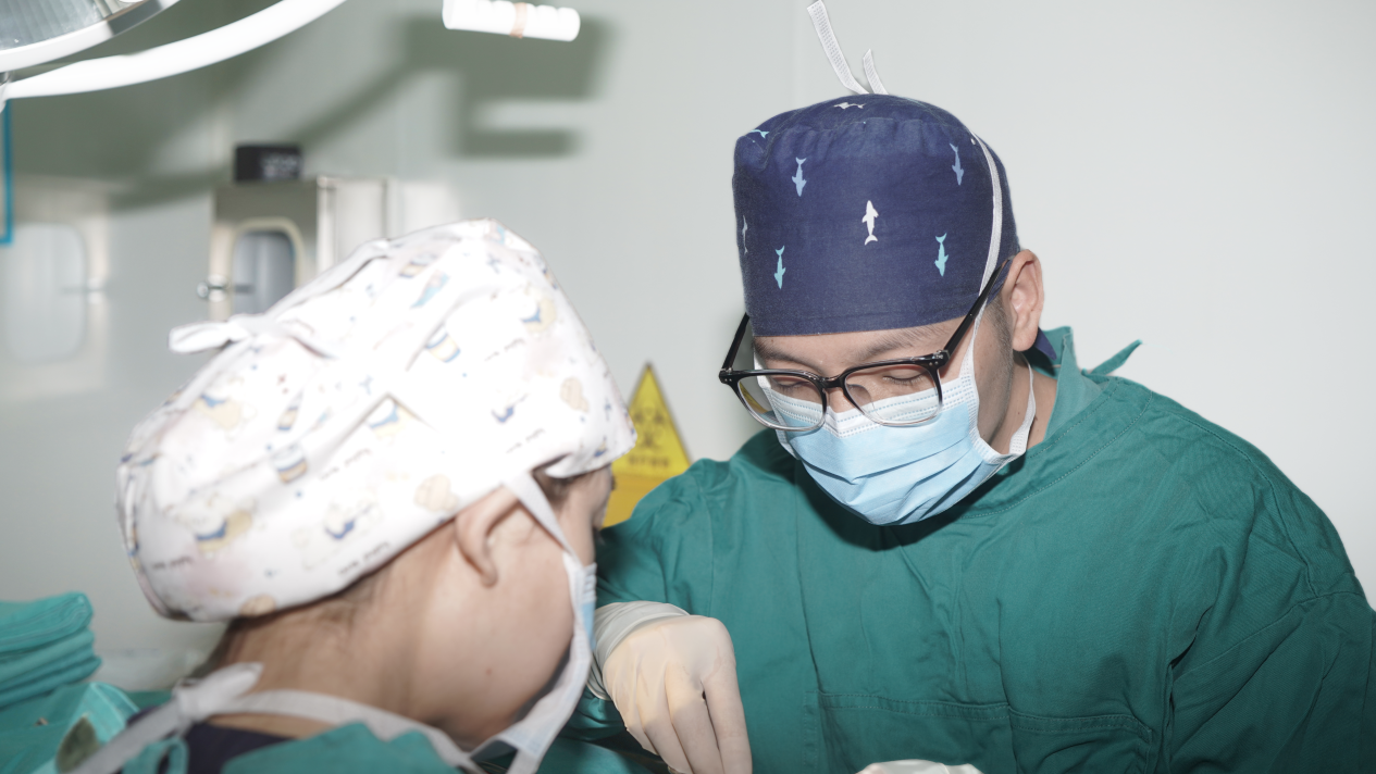 王泽海鼻整形美学：以细节控的极致坚守，打造每一例专属原生妈生鼻插图2