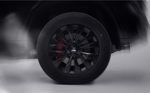 比黑夜还要纯粹 全新坦克500黑武士上市：36.5万起