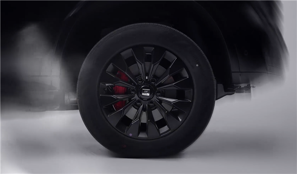 比黑夜还要纯粹 全新坦克500黑武士上市:36.5万起插图 比黑夜还要纯粹 全新坦克500黑武士上市:36.5万起插图