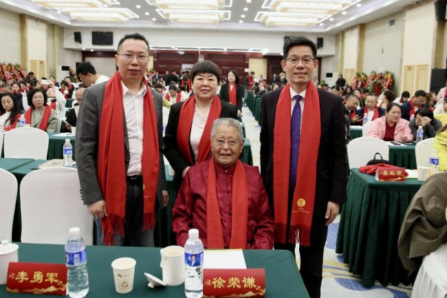 传承百年国医精髓，合肥天使儿童医院三位专家正式拜入中医儿科“臣字门”流派插图15