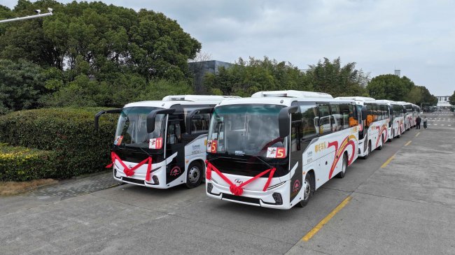 新V系驰骋大美新疆:哪吒车队携苏州金龙激活文旅融合新引擎插图1 新V系驰骋大美新疆:哪吒车队携苏州金龙激活文旅融合新引擎插图1