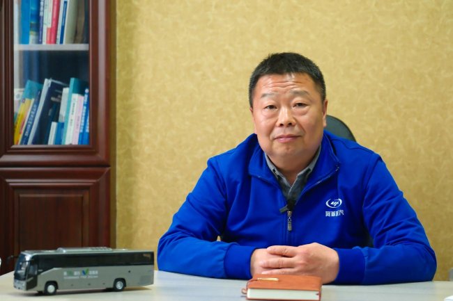 定制化运力升级提速！苏州金龙海格V9获洛阳阿普旅汽好评插图1