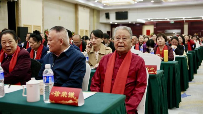 传承百年国医精髓，合肥天使儿童医院三位专家正式拜入中医儿科“臣字门”流派插图2