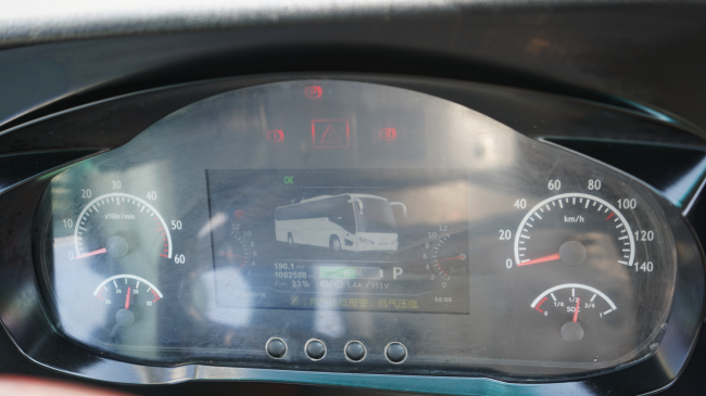 1辆电车8年跑百万公里！苏州金龙纯电大巴实力跑出行业新高度插图4