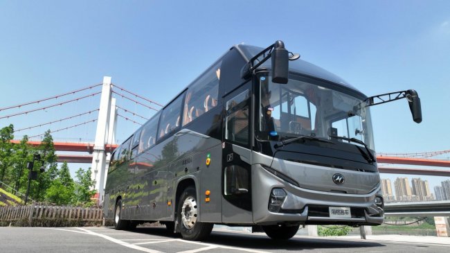 客旅新生态，共启新V来：苏州金龙精品战略重塑重庆出行新格局插图5