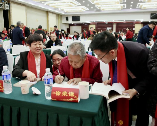 传承百年国医精髓，合肥天使儿童医院三位专家正式拜入中医儿科“臣字门”流派插图8