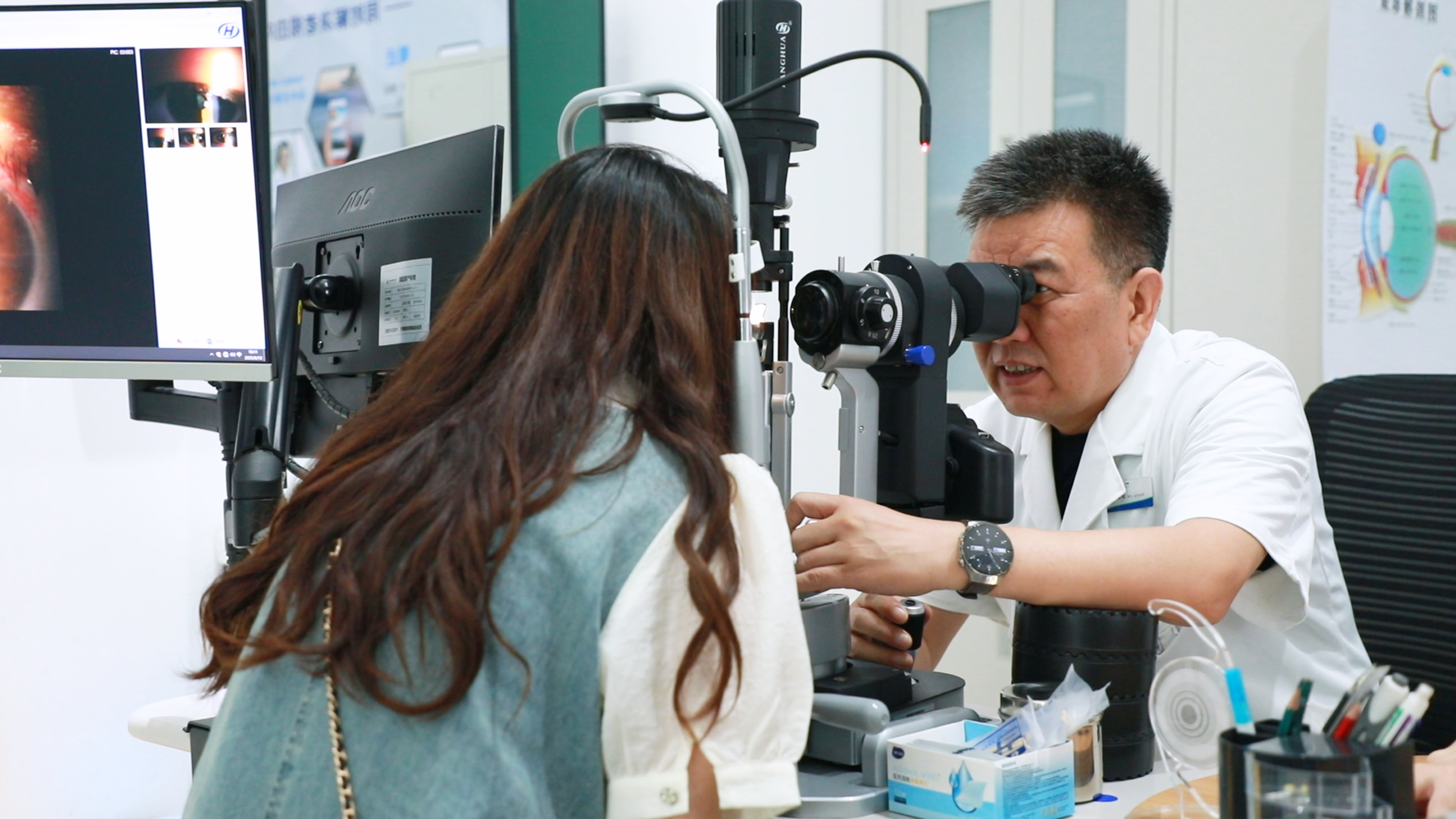 执光者刘保松中国ICL晶体植入的“引路人”，河南近视患者的摘镜首选插图