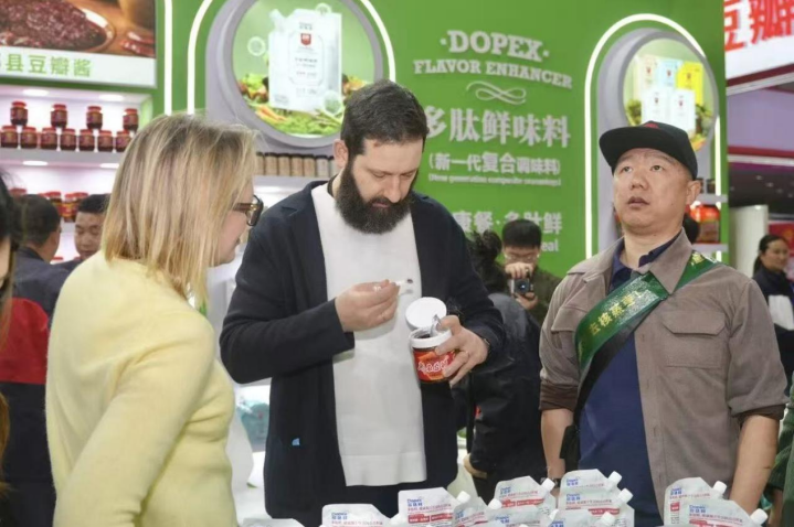 友联味业携“多肽鲜”亮相糖酒会，以自然本味谋全球餐桌插图2