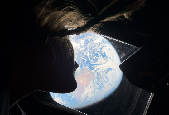 又一历史时刻！阿尔忒弥斯2号距地球最远252756英里 启程回家插图1