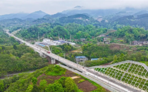 全长251公里！新渝万高铁正线56座隧道全部贯通