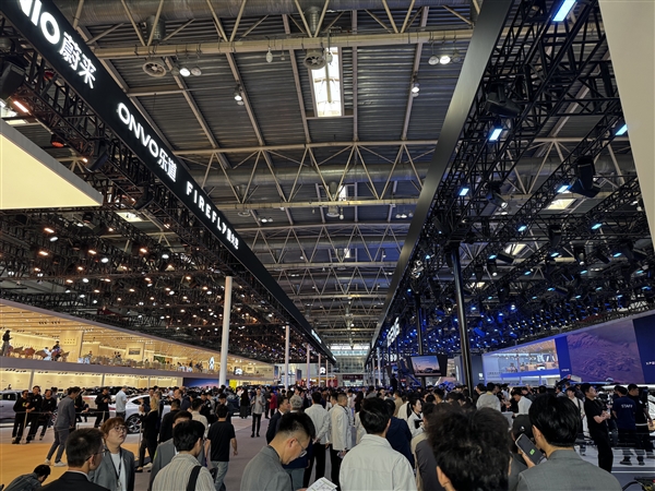 规模跃居全球首位！2026北京车展今日开幕：展车总数1451台插图