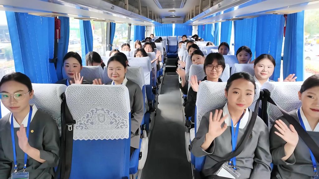 高光时刻！45辆苏州金龙海格客车圆满护航APEC贸易部长会议插图3