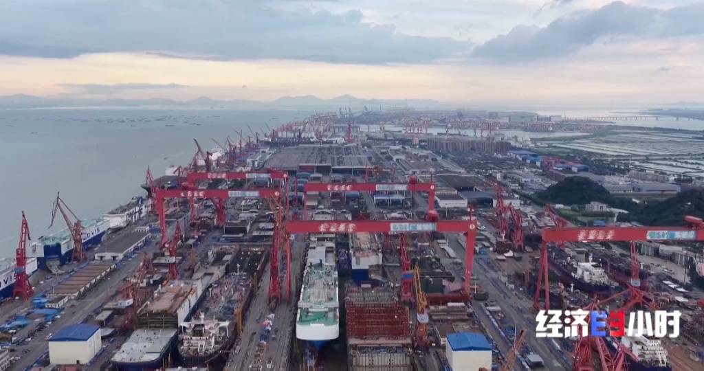 订单排到2030年！“海上巨无霸”排队从广州出海插图