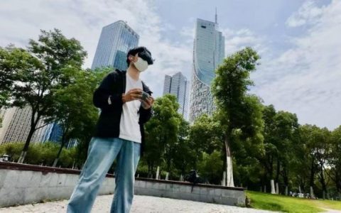 从玩飞机的小朋友到“00后知名飞手”：段安洋的逆袭之路