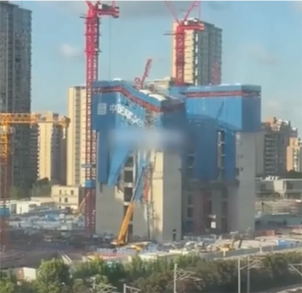 京东在建上海总部大楼疑歪斜 官方通报：主体结构无异常插图