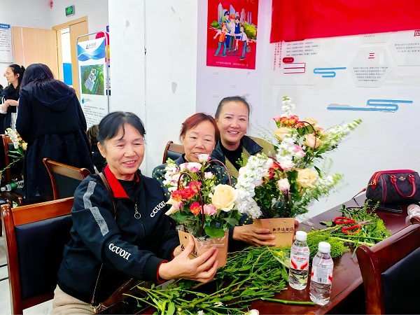 “健康相伴 公益同行 ”贵阳站第二期｜岳阳新华达制药走进贵阳云城街道 开展钙铁锌营养健康公益科普活动插图1