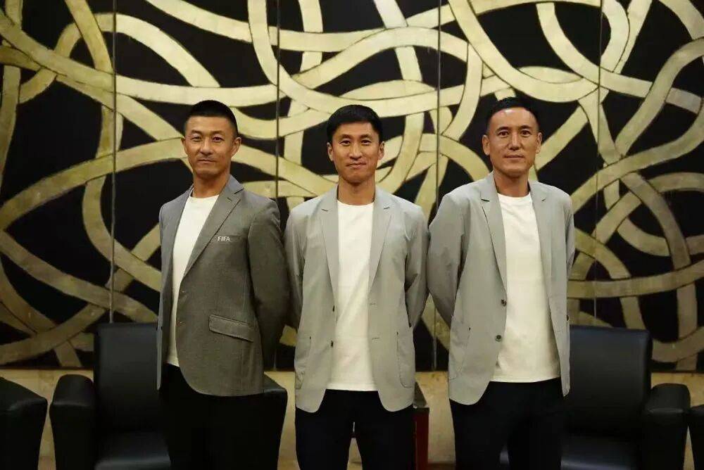 三名中国裁判马宁、傅明、周飞将在世界杯同场比赛亮相插图 三名中国裁判马宁、傅明、周飞将在世界杯同场比赛亮相插图