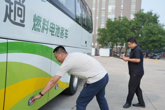经开区开展客运行业“赛练融合”隐患早排查 安全伴出行活动插图3