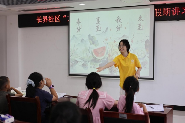 湖南工商大学学子“三下乡”：童心里的“AI”，文化中的根插图