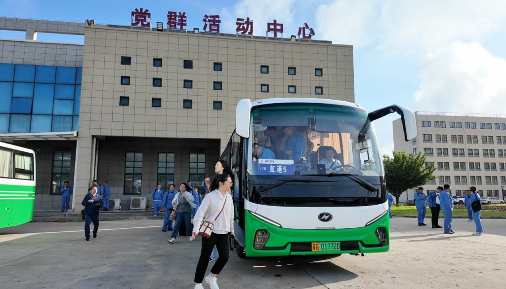 山海间的绿色脉动——苏州金龙纯电新V系客车批量投运连云港插图1