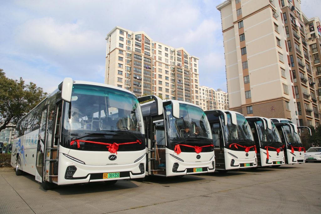 从产品美学到硬核科技  苏州金龙欧标双枪快充技术获中国专利优秀奖插图