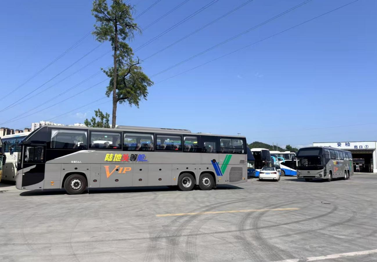 年跑50万公里无休稳运!苏州金龙新V系实力征服湘鄂粤旅运线路插图2 年跑50万公里无休稳运!苏州金龙新V系实力征服湘鄂粤旅运线路插图2