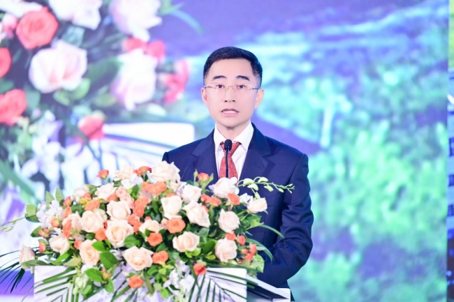 赋能全球客运产业提质升级 金旅客车发布“乾途”系列车型，致力于打造高端客车标杆插图1