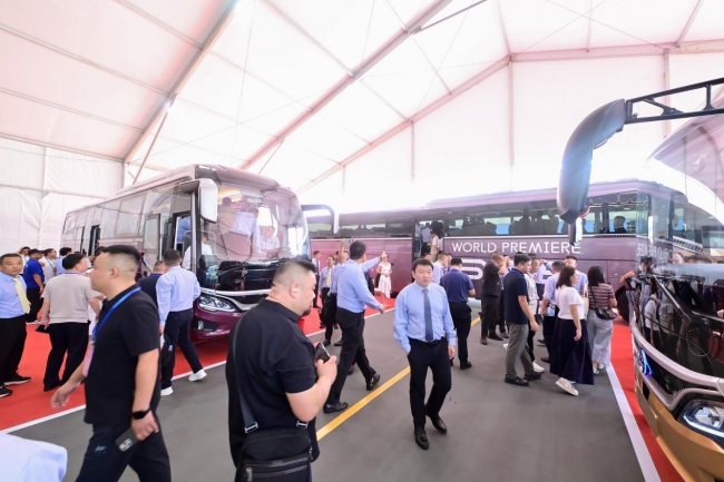 赋能全球客运产业提质升级 金旅客车发布“乾途”系列车型，致力于打造高端客车标杆插图6