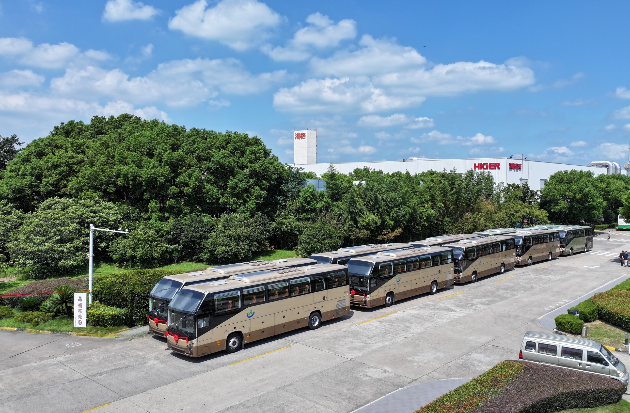 运营一年复购新V系！苏州金龙凭运营实绩赢得上海新腾巍客运信任