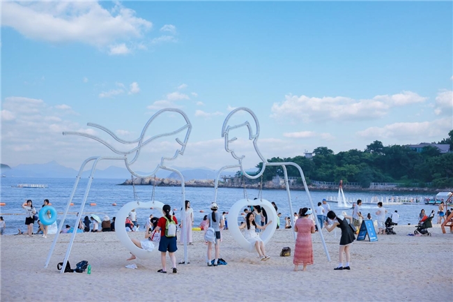 红楼梦游园、京剧变身、国风Live，小梅沙海滨乐园双节玩法多