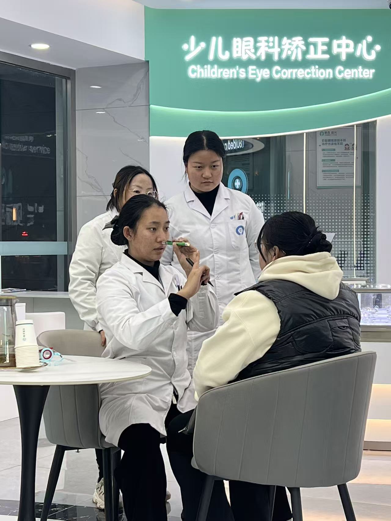 孩子配镜只看度数？小心踩中视力健康误区