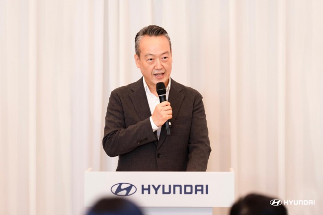 现代汽车“时光的绽放——助力脑瘫儿童康复公益画展”在京启幕