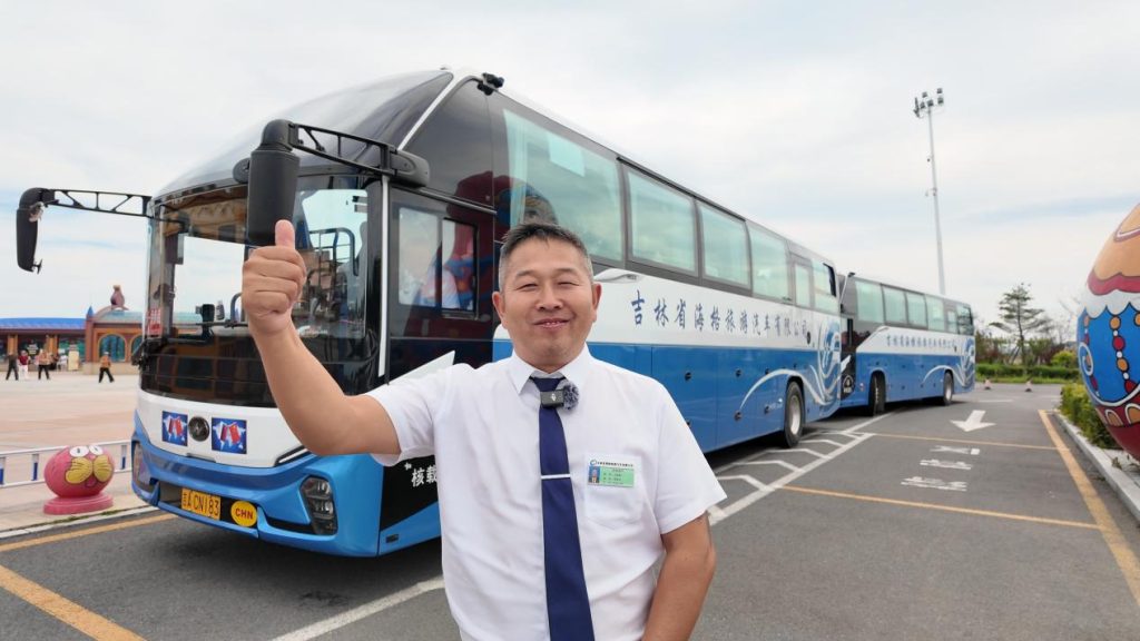 -35℃极寒见证  苏州金龙新V系客车“省心”解码东北亚跨境游方程式