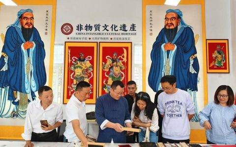 送福就送汉吉福！非遗门神年画版图再拓西南两省