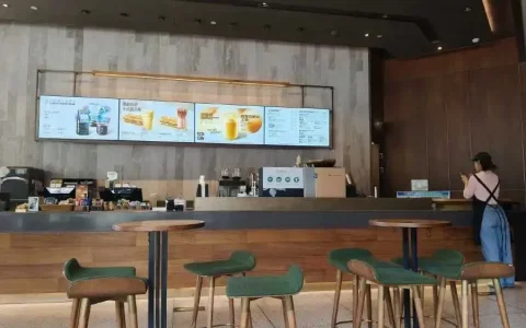 星巴克全国推行“消费入座” 新财年再投超3亿元焕新门店