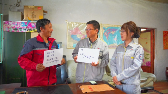 深耕黑土沃野，亩产2048斤！“罗布泊”系列产品玉米示范田亮出丰收“成绩单”